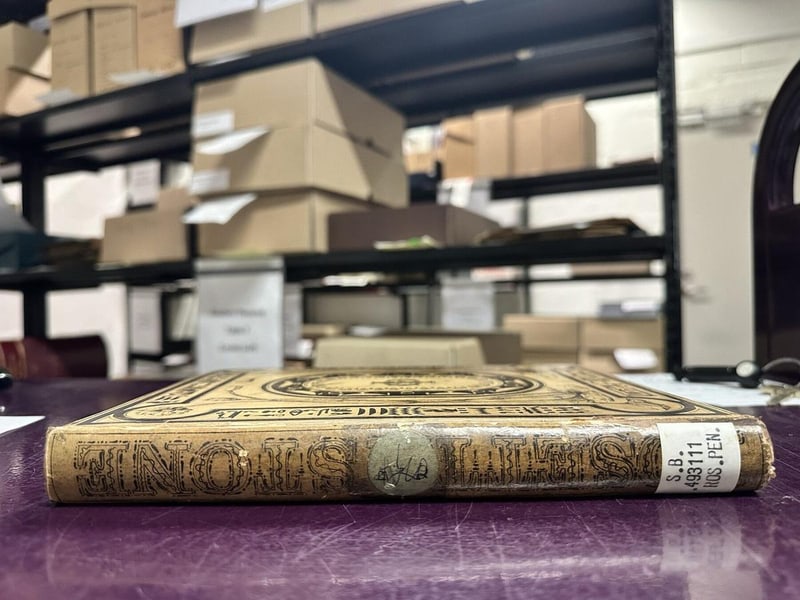 C052 original cream publisher-issued spine