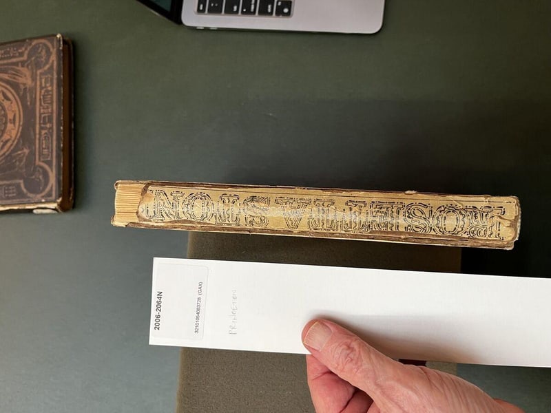C038 Spine